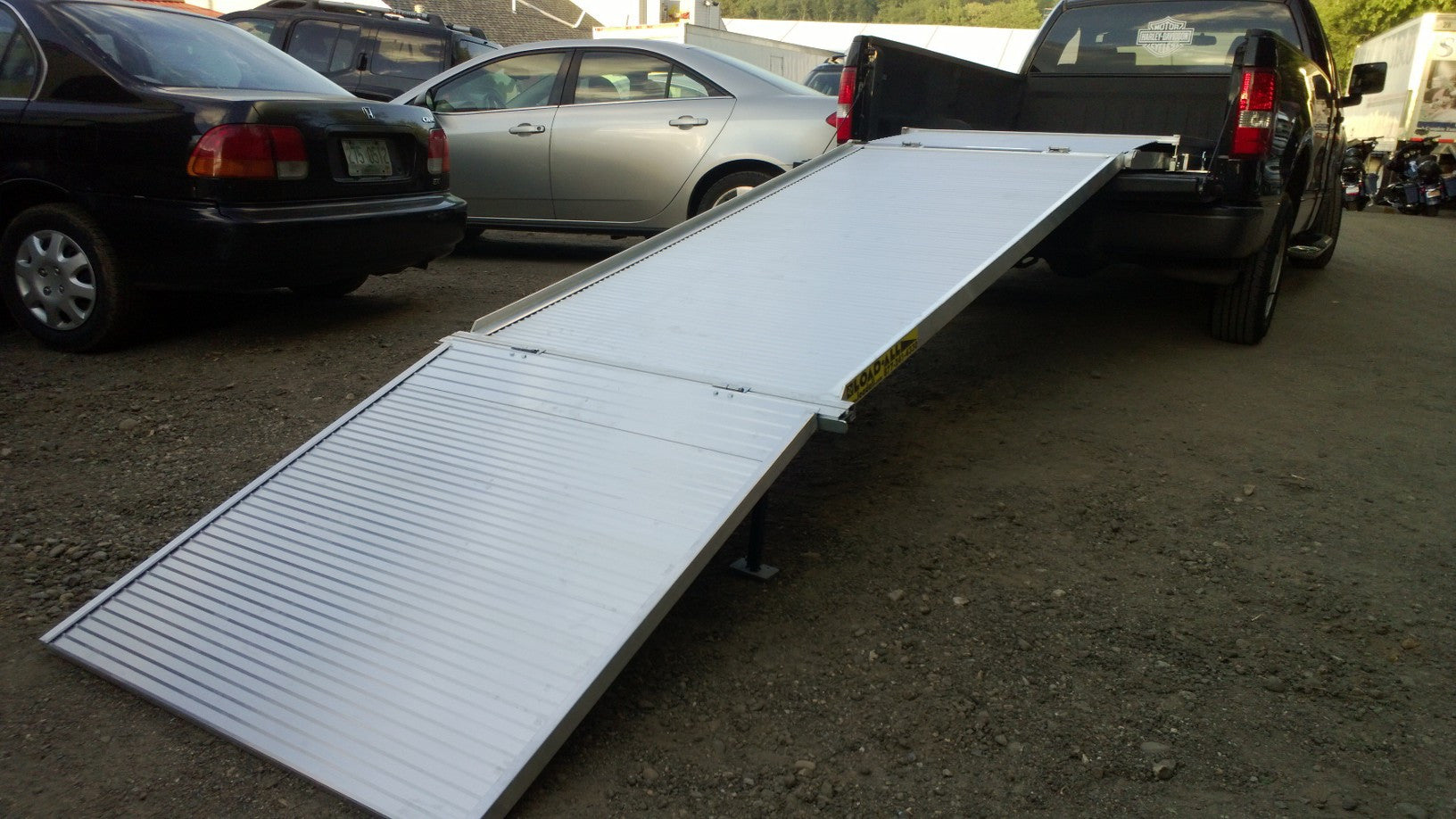 V2 Long Bed Loading Ramp - LoadAll InnerBox Loading Systems Inc. - 5