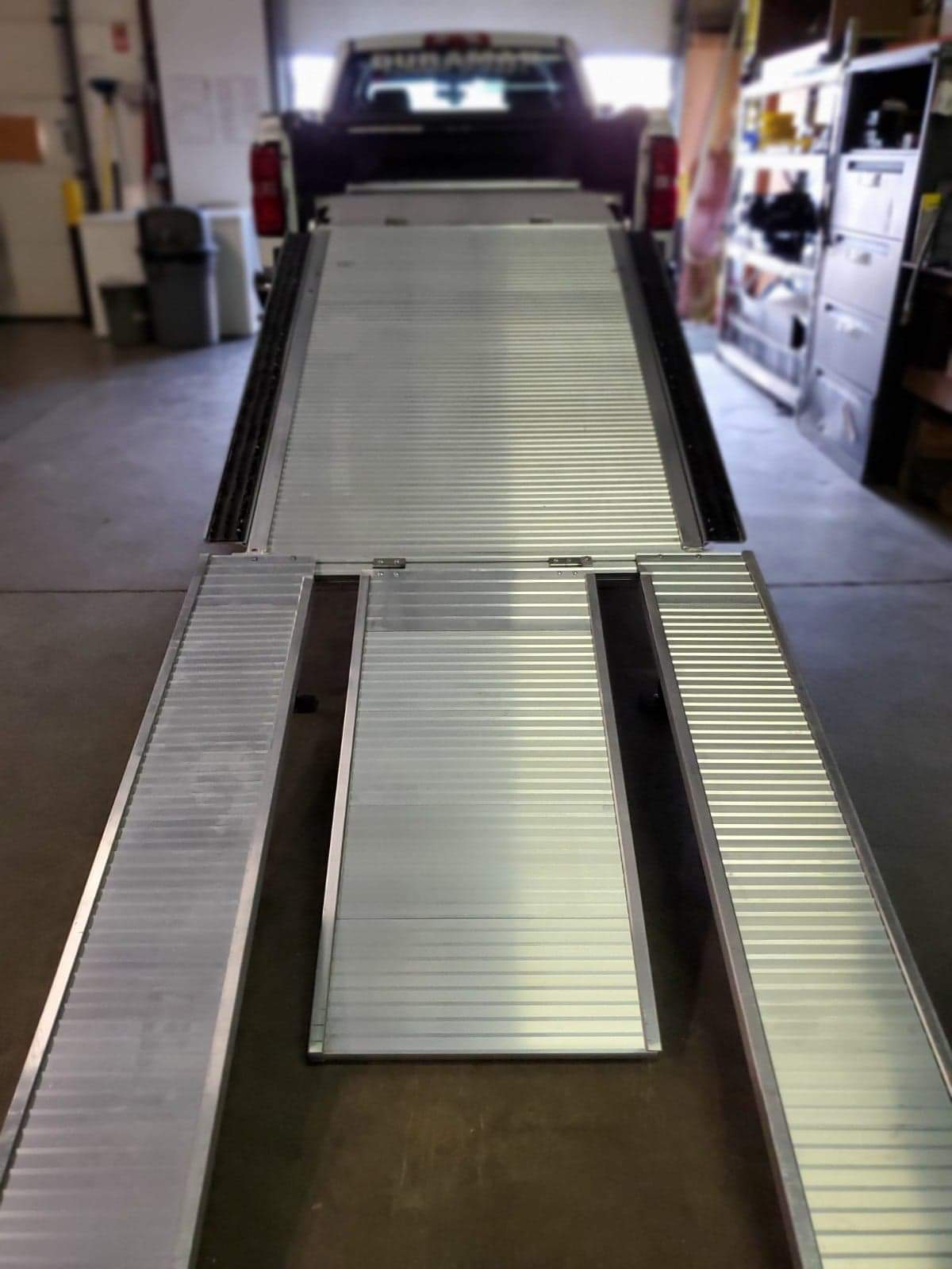 loadall-loading ramp – LoadAll InnerBox Loading Systems Inc.